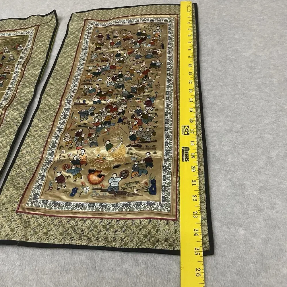 Set Of 2 Chinese silk embroidered panels, Of 